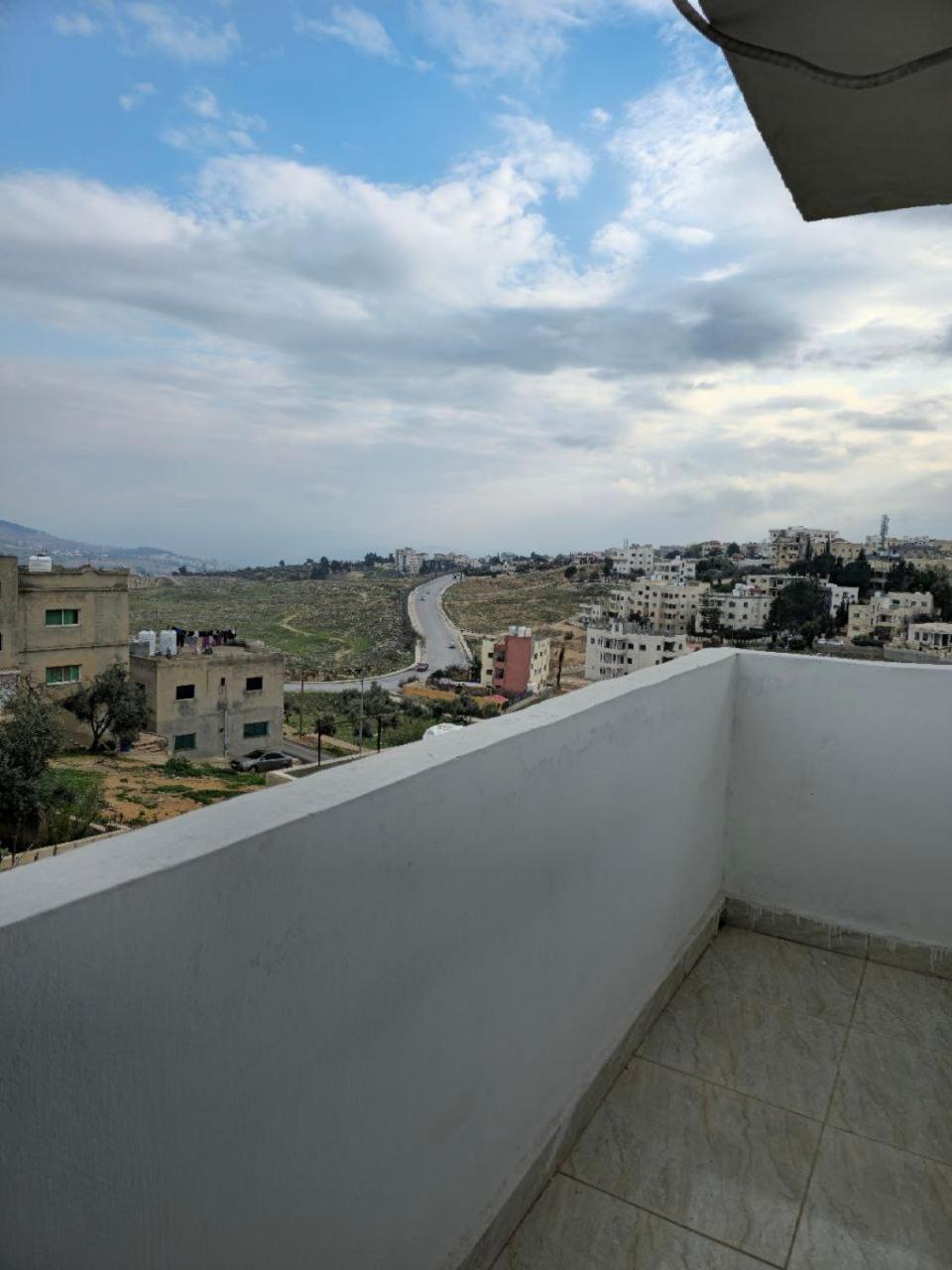 Furnished Apartment For Rent In Jarash شقة مفروشة للإيجار في جرش Exterior foto
